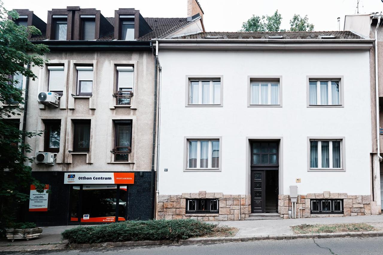 Villa Oliver Budapest Bagian luar foto